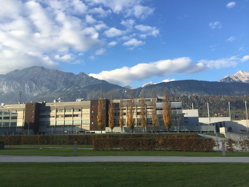 株式会社ナガオ｜クリスタル販売